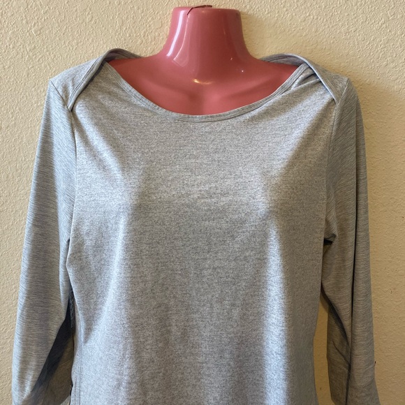 The North Face Flash Dry Women’s Athletic Top - Picture 5 of 8